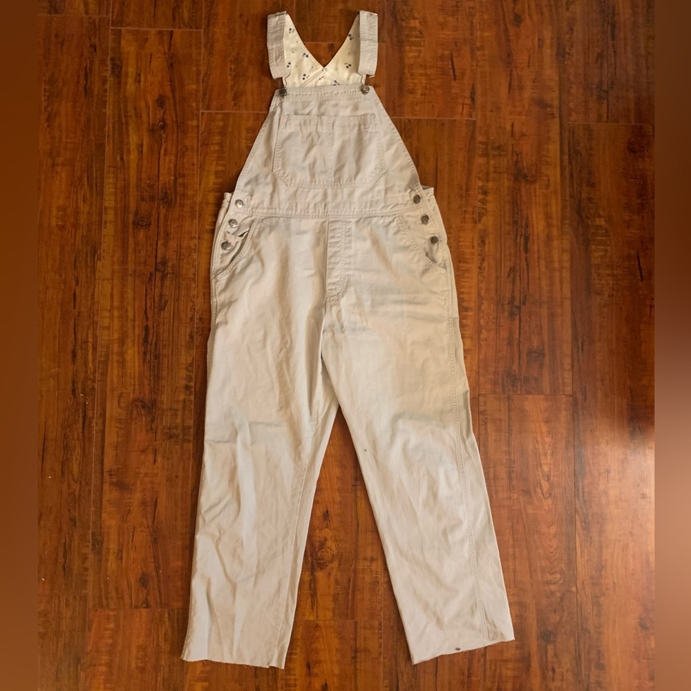 Tan women’s size medium overalls